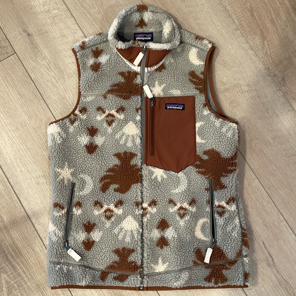 Patagonia Women’s Teddy Fleece Southwest Moon Printed Fully lined Vest